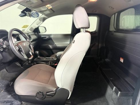 Used 2023 Toyota Tacoma SR RWD image 22