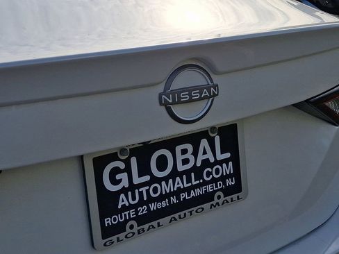 Used 2025 Nissan Sentra SR image 29