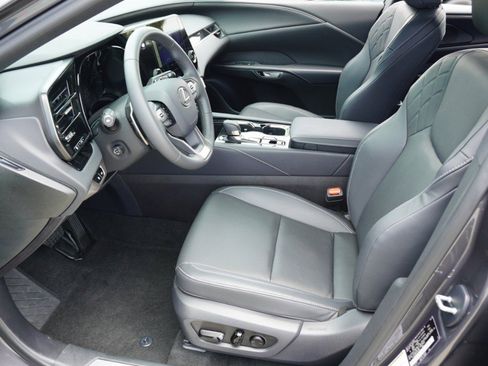 Used 2025 Lexus RX 350 FWD w/ Technology Package image 13