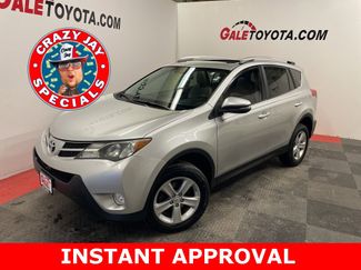 Used 2013 Toyota RAV4 XLE video 1