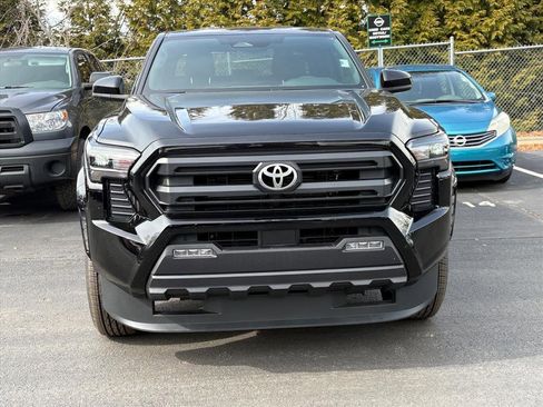 Used 2024 Toyota Tacoma SR5 image 3