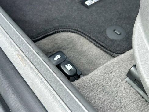 Certified 2025 Hyundai Elantra SEL image 24