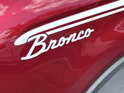 Used 2025 Ford Bronco Heritage Edition AWD/4WD image 10