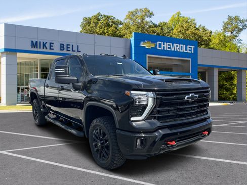 New 2026 Chevrolet Silverado 2500 LT w/ Trail Boss Package AWD/4WD image 1