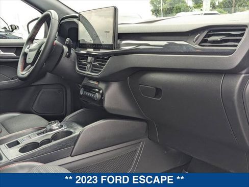 Certified 2023 Ford Escape ST-Line Elite AWD/4WD image 23