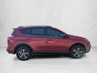 Used 2016 Toyota RAV4 XLE video 2