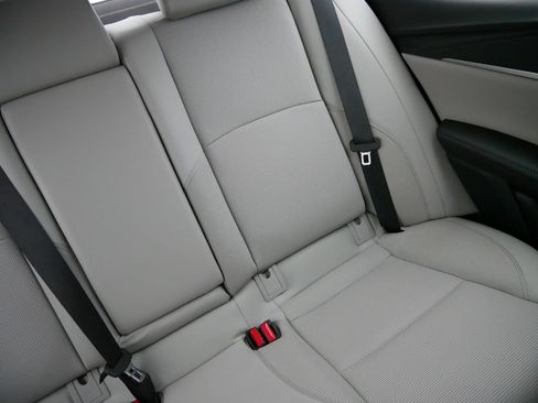 Used 2025 Toyota Camry XLE image 14