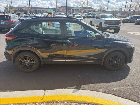 Used 2024 Nissan Kicks SR w/ SR Premium Package image 11