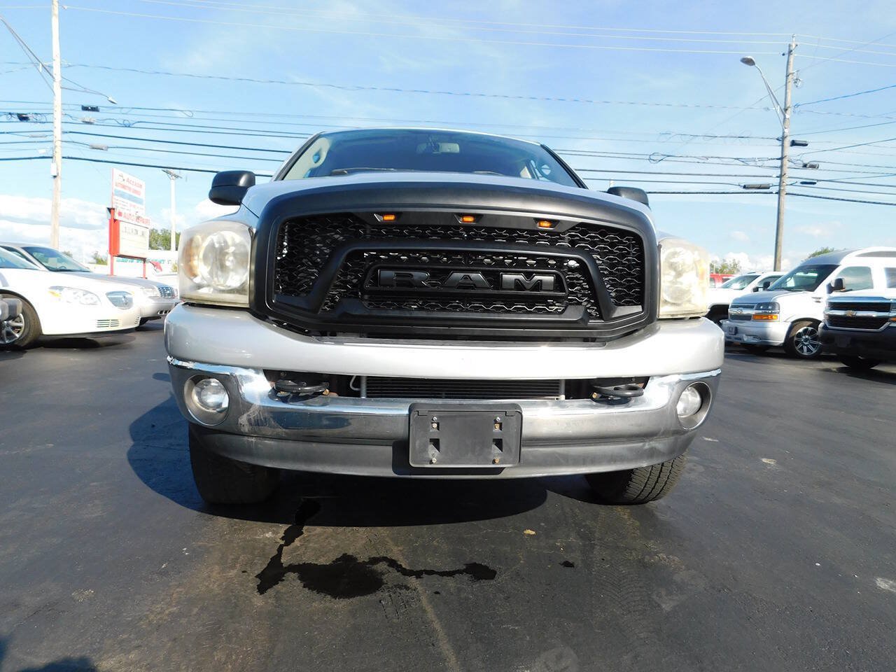 Used 2008 Dodge Ram 2500 Truck SLT w/ Popular Equipment Group AWD/4WD image 2