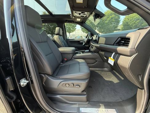 New 2026 Chevrolet Suburban RST AWD/4WD image 28
