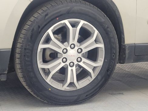 Used 2014 GMC Acadia SLT w/ Technology Package image 31