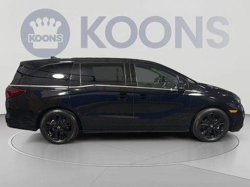 Used 2023 Honda Odyssey Sport image 17