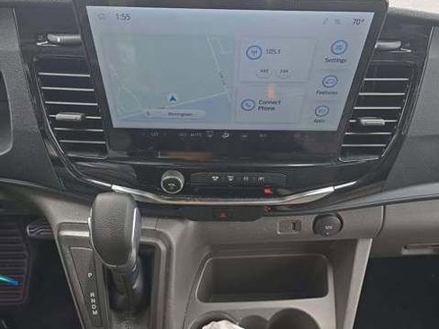 Used 2025 Ford Transit 350 XLT image 4