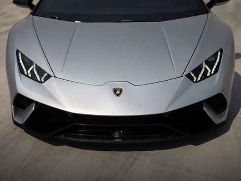 Used 2018 Lamborghini Huracan AWD/4WD image 24