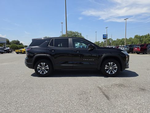 New 2027 Chevrolet Equinox LT w/ Convenience Package II FWD image 3