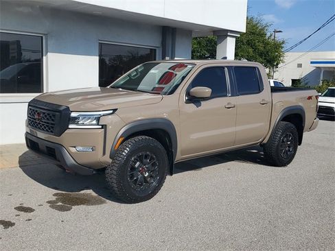 Used 2023 Nissan Frontier PRO-4X w/ Pro-4X Premium Package image 12