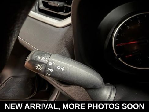 Used 2021 Toyota RAV4 LE FWD image 32