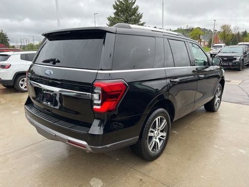 Used 2023 Ford Expedition Limited AWD/4WD image 6