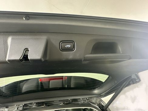 Used 2025 Hyundai Palisade SEL FWD image 31
