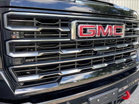 Used 2025 GMC Sierra 2500 AT4 w/ AT4 Premium Plus Package AWD/4WD image 26