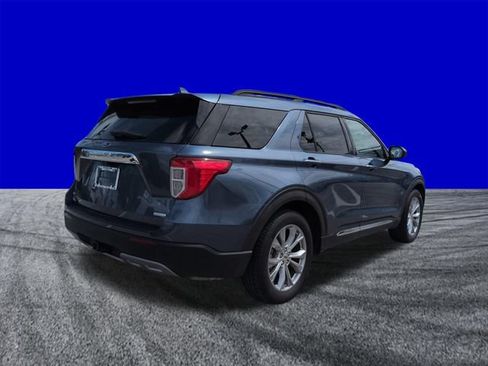 Certified 2020 Ford Explorer XLT w/ Equipment Group 202A RWD image 4