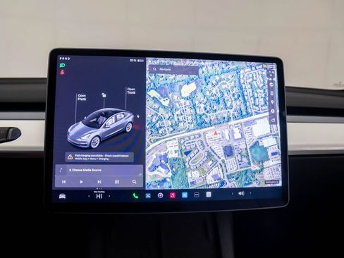 Used 2022 Tesla Model 3 Long Range image 19