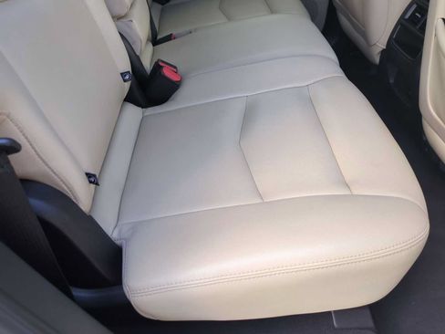 Used 2018 Cadillac XT5 FWD image 26