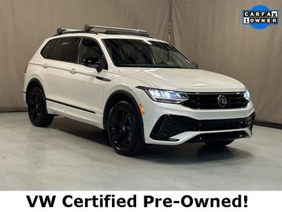 Certified 2023 Volkswagen Tiguan SE R-Line