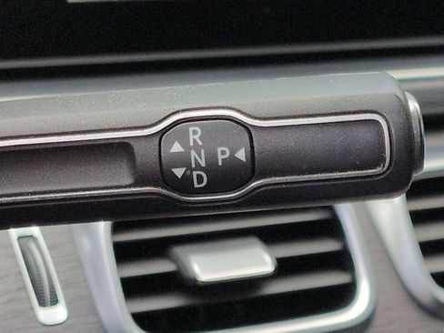 Used 2023 Mercedes-Benz GLE 450 4MATIC image 32
