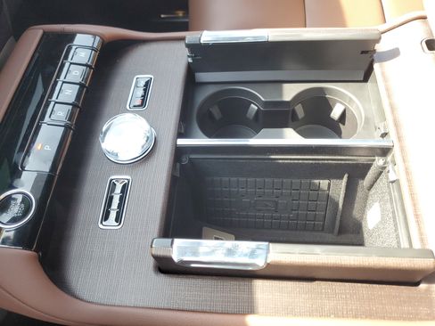 New 2026 Lincoln Navigator Reserve image 26