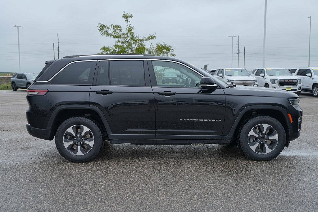 Used 2024 Jeep Grand Cherokee Limited 4xe AWD/4WD image 6