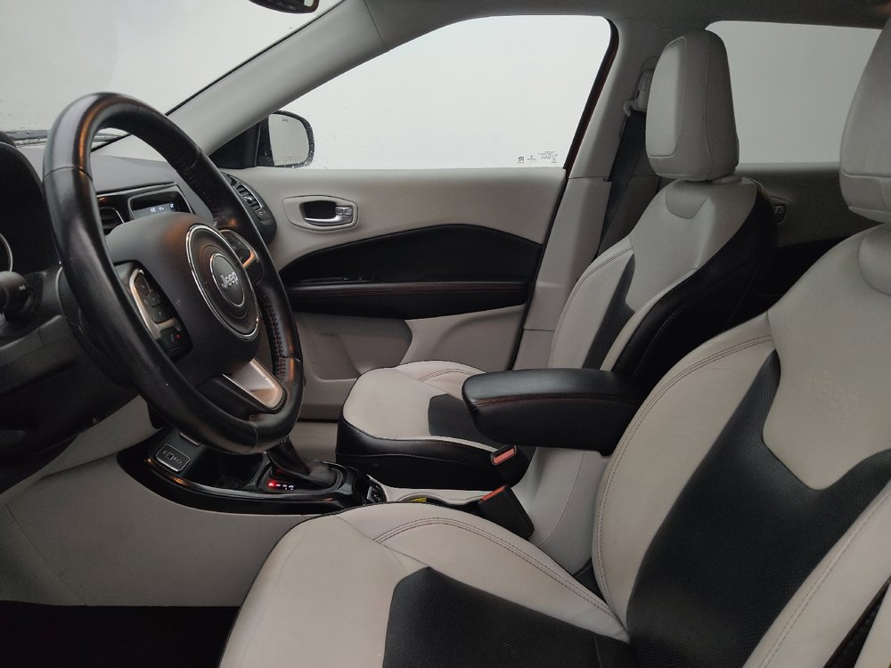 Used 2018 Jeep Compass Limited w/ Navigation Group FWD image 17