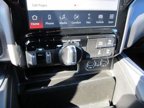 Used 2024 RAM 1500 Lone Star image 65