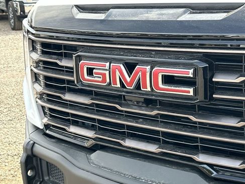 New 2026 GMC Sierra 1500 AT4X AWD/4WD image 31