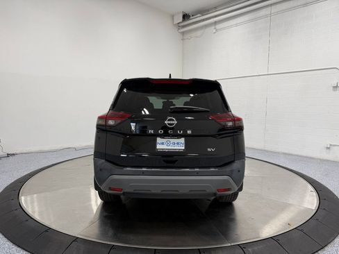Used 2022 Nissan Rogue SV FWD image 6
