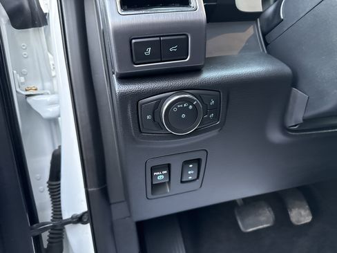 Used 2021 Ford Expedition Platinum image 22