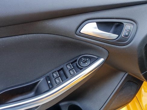 Used 2016 Ford Focus ST image 15