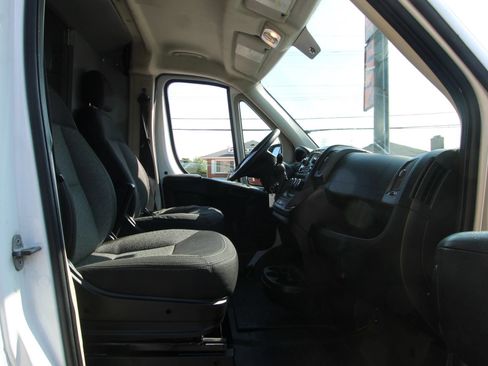 Used 2016 RAM ProMaster 2500 FWD image 10
