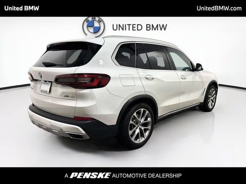 Used 2022 BMW X5 xDrive40i w/ Premium Package AWD/4WD image 5