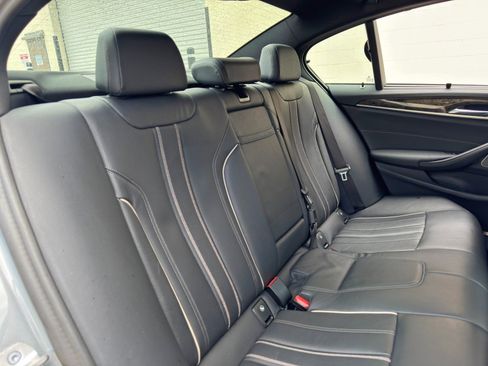 Used 2023 BMW 540i w/ M Sport Package RWD image 43