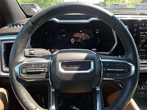 Used 2024 GMC Canyon Denali AWD/4WD image 19