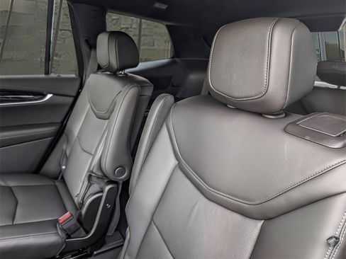 New 2025 Cadillac XT6 Premium Luxury image 14