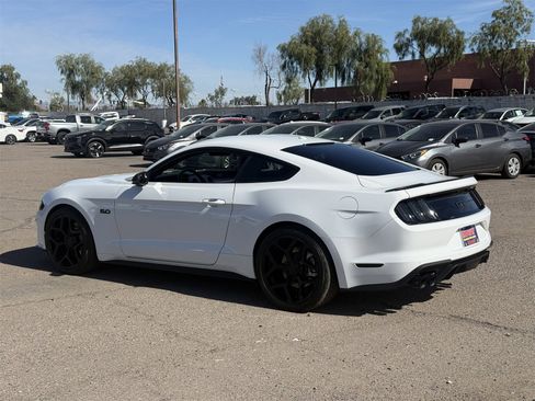 Used 2020 Ford Mustang GT Premium image 4