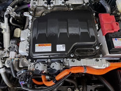 Used 2023 Subaru Solterra AWD image 39