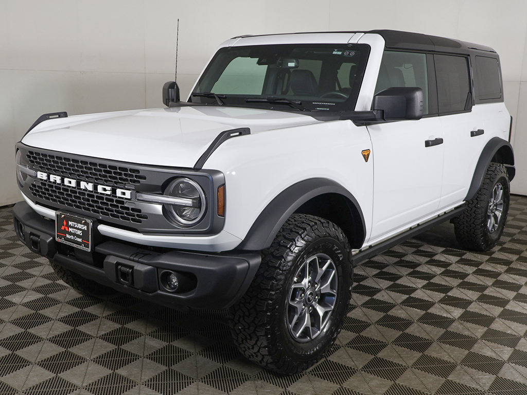 Used 2025 Ford Bronco Badlands AWD/4WD image 8