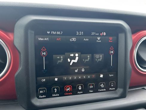 Certified 2018 Jeep Wrangler Unlimited Rubicon image 30