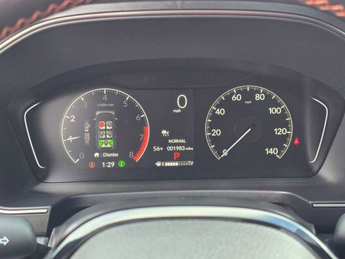 Used 2025 Honda Pilot TrailSport image 27