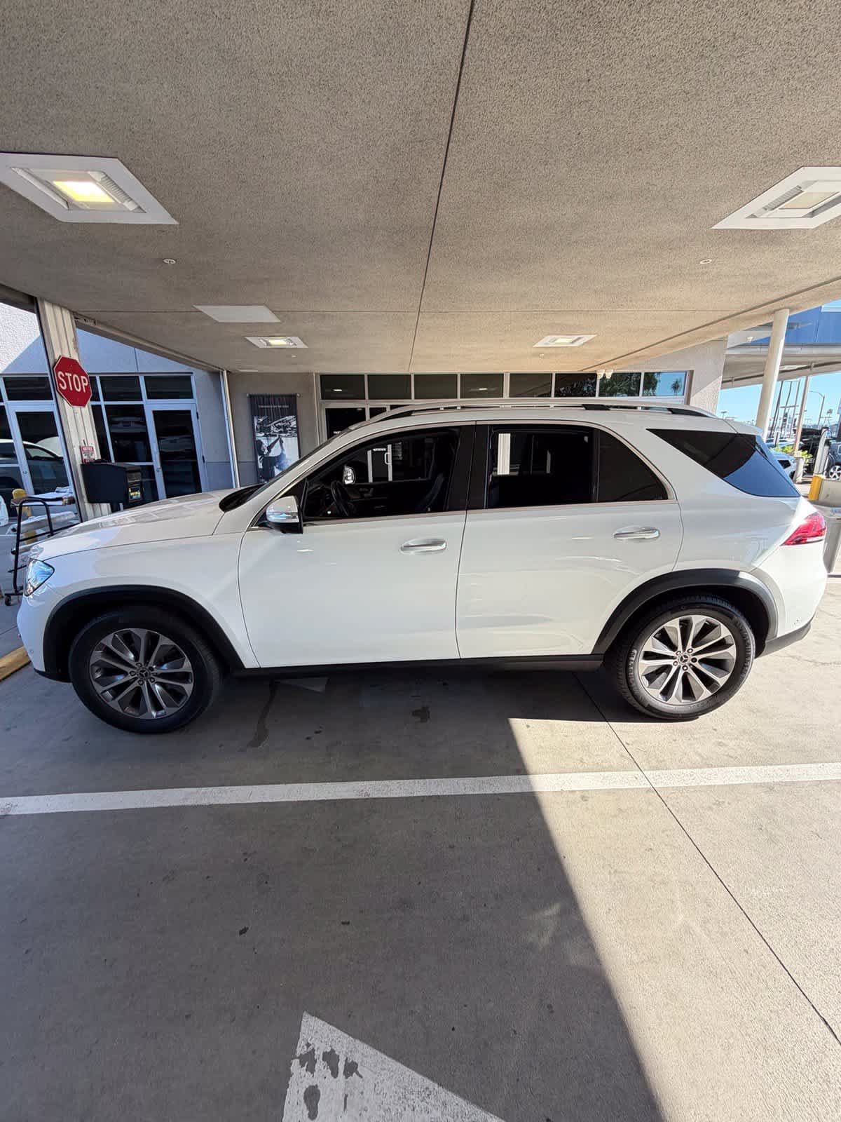 Used 2022 Mercedes-Benz GLE 350 image 2