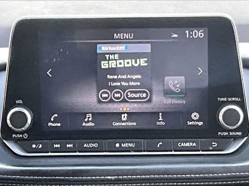 Used 2021 Nissan Rogue SV image 20