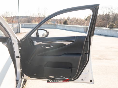 Used 2017 Lexus LS 460 AWD w/ Comfort Package image 41